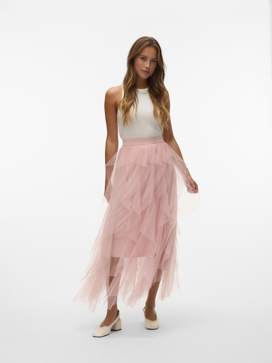 model_shot-front_full